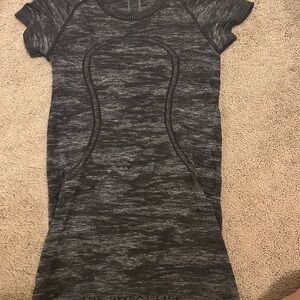 Lululemon Swiftly Shirt